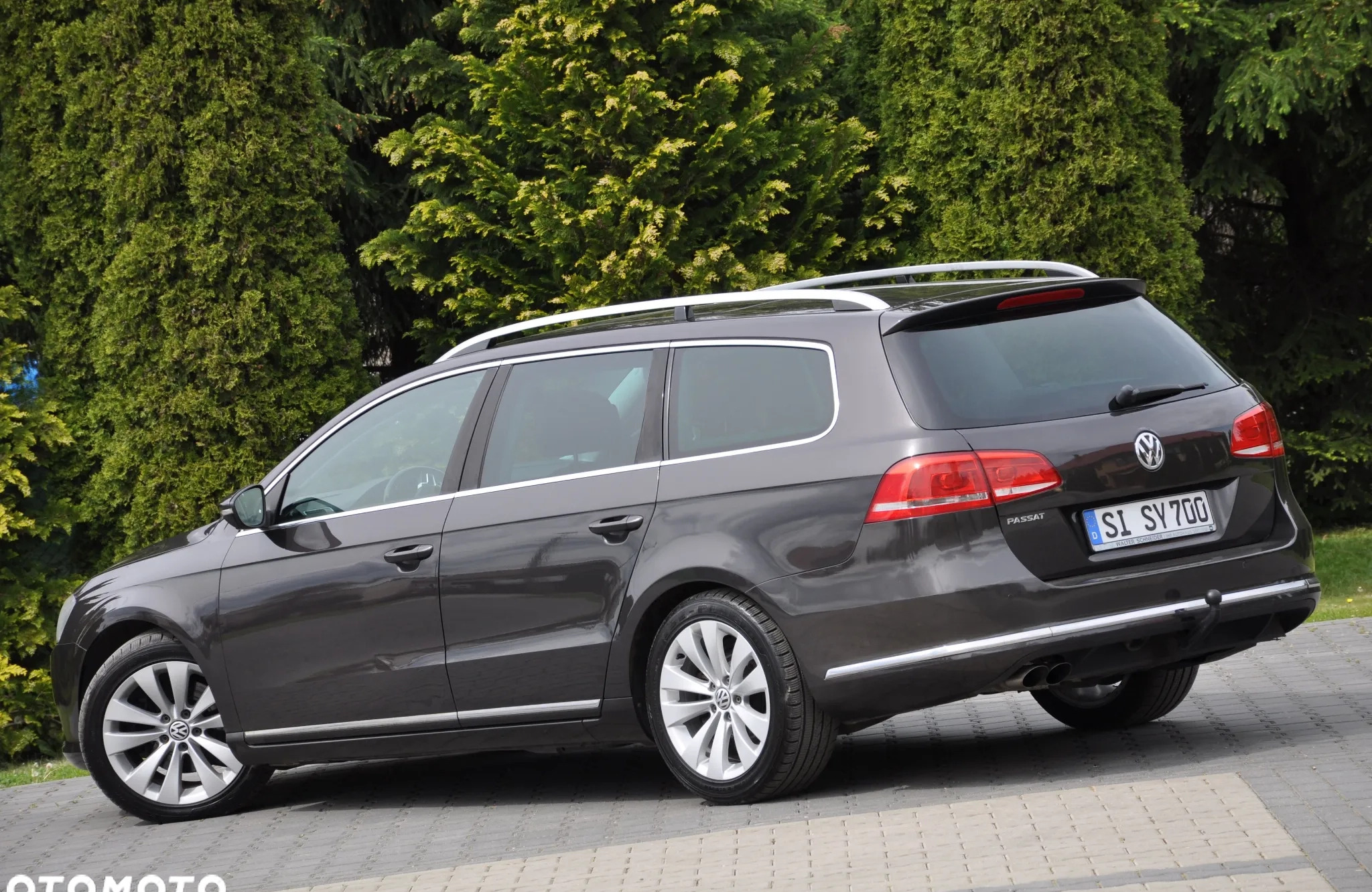Volkswagen Passat cena 39900 przebieg: 240000, rok produkcji 2011 z Zawadzkie małe 781